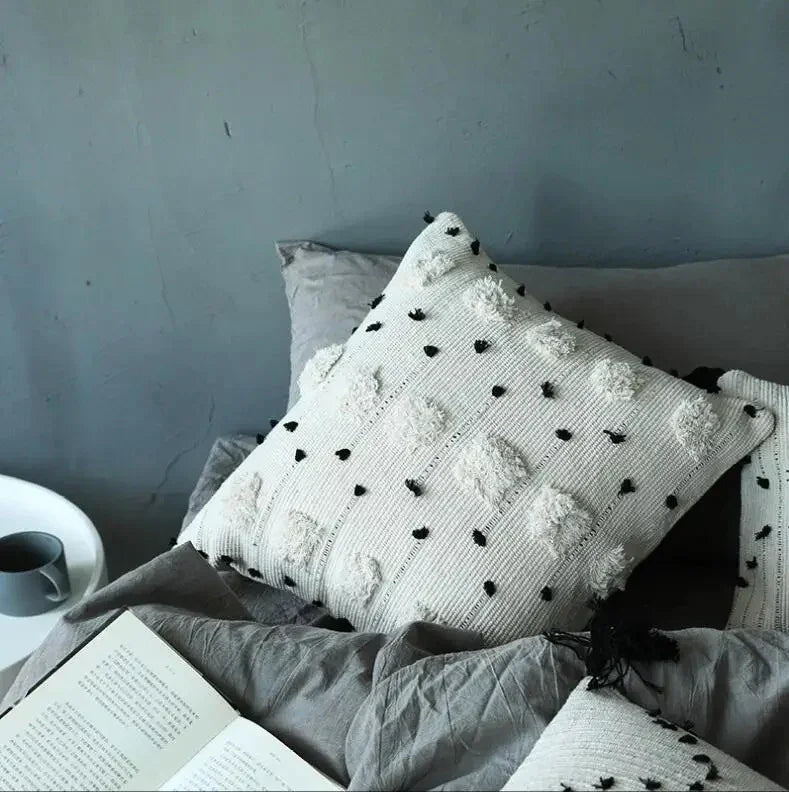 Yelbynta Cushion Cover