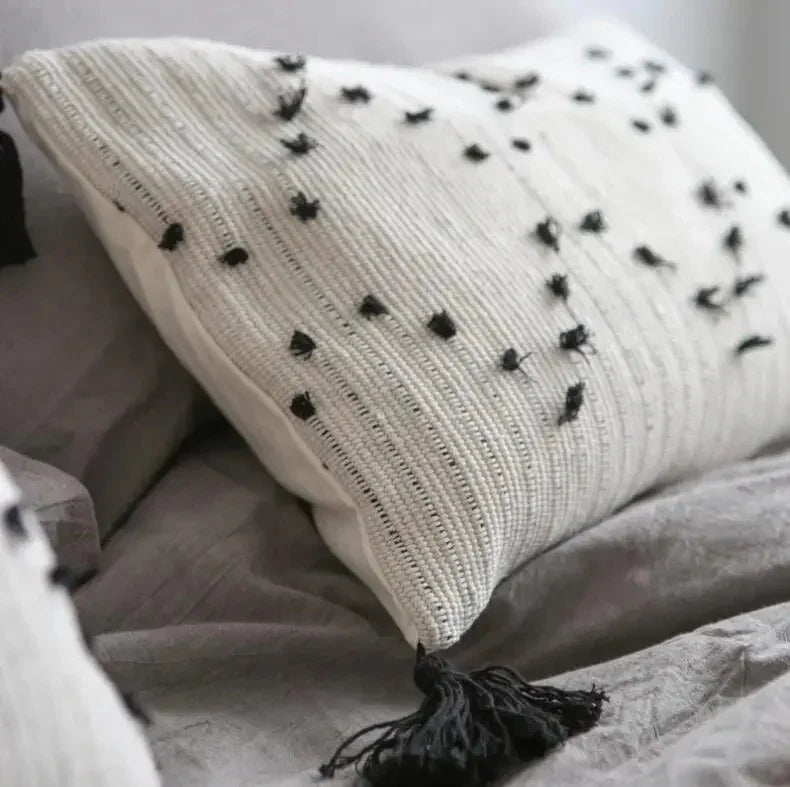 Yelbynta Cushion Cover