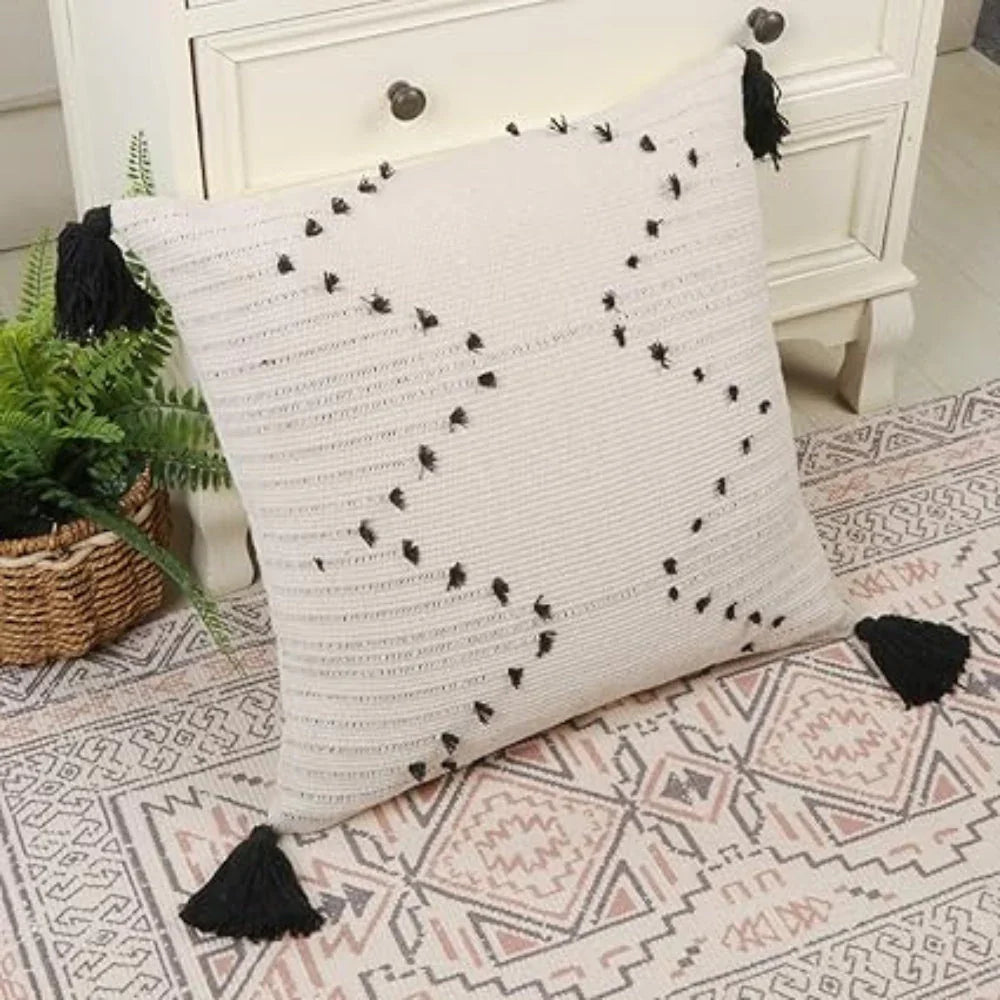 Yelbynta Cushion Cover