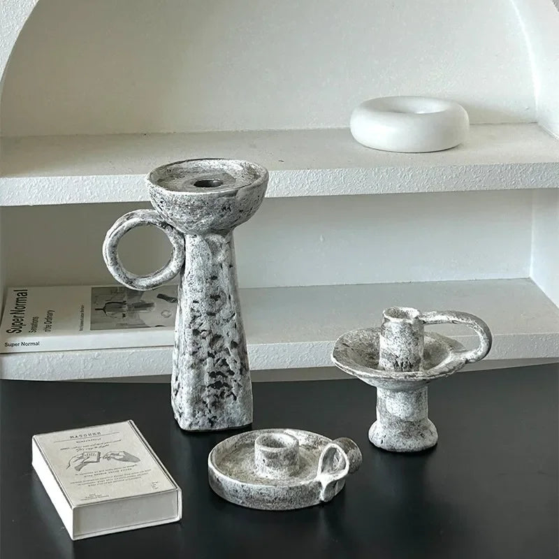 Yelnia Candle Holder
