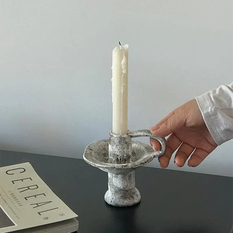 Yelnia Candle Holder