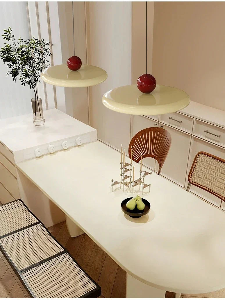 Yeltanta Pendant Lamp
