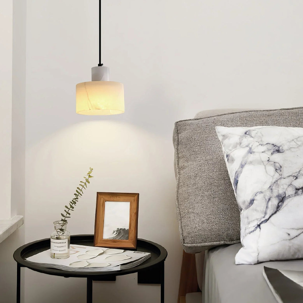 Yelveda Marble Pendant Lamp