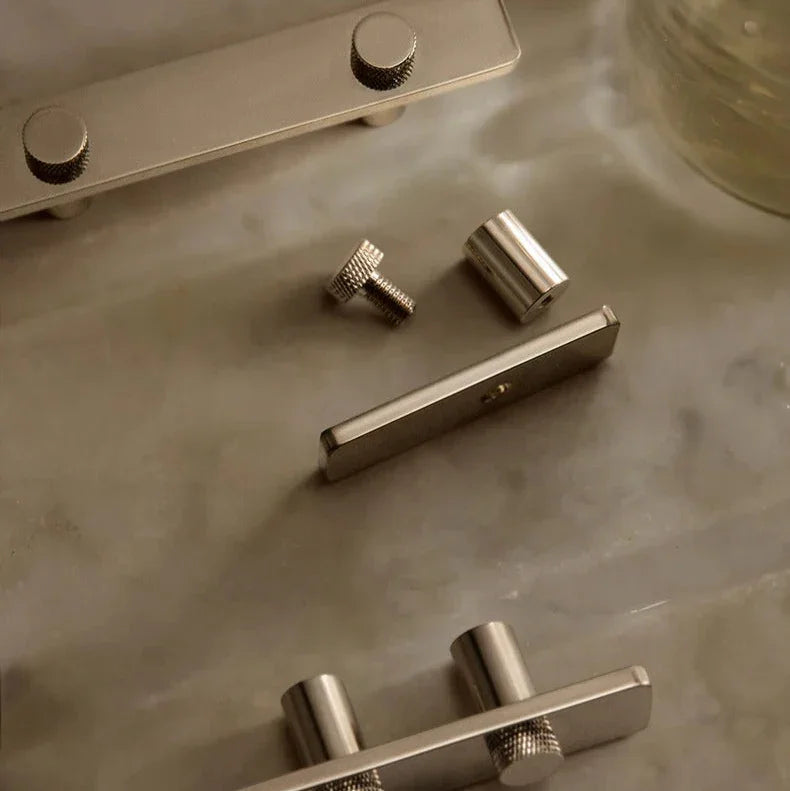 Zelsita Door & Cabinet Handle