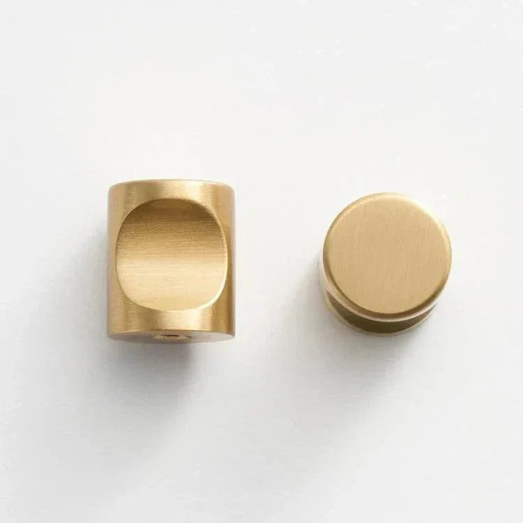 Zorlessa Brass Knobs